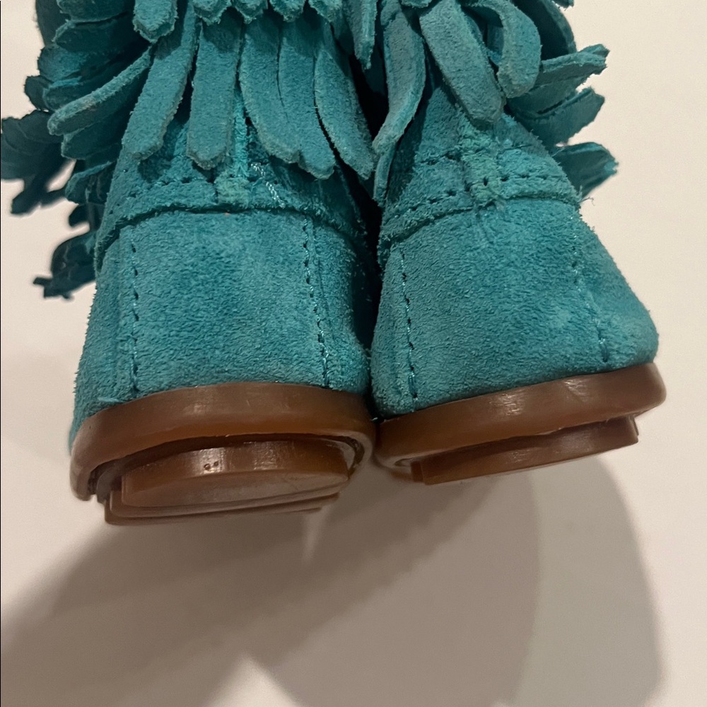 Minnetonka Fringe Turquoise Boots - Picture 8 of 10